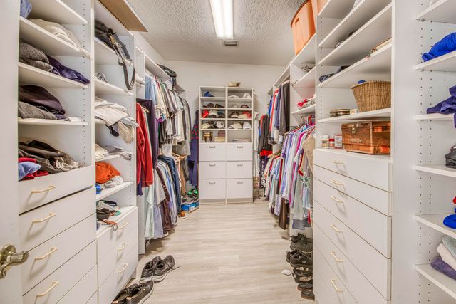 185 Thornton Drive, Palm Beach Gardens, FL 33418