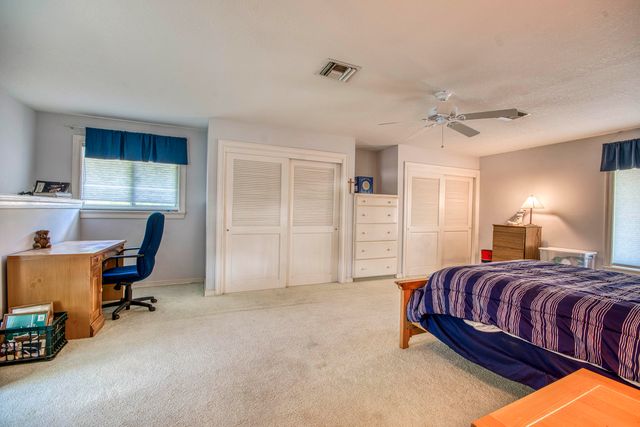 185 Thornton Drive, Palm Beach Gardens, FL 33418