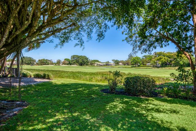 185 Thornton Drive, Palm Beach Gardens, FL 33418