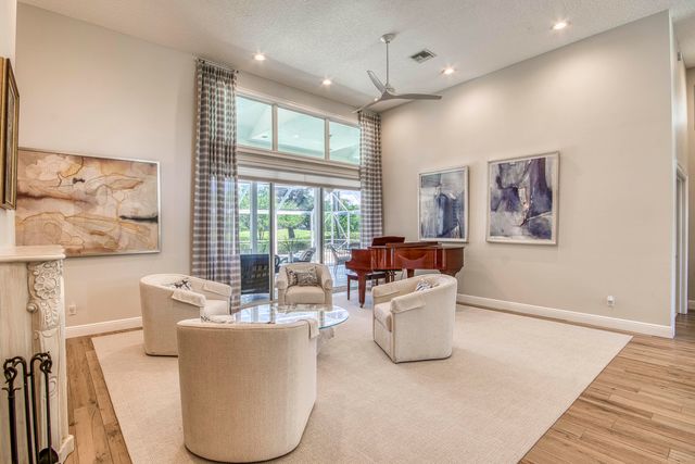 185 Thornton Drive, Palm Beach Gardens, FL 33418