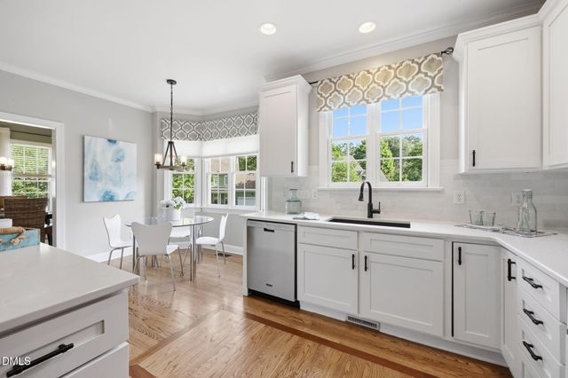 200 Maple Creek Court, Apex, NC 27502