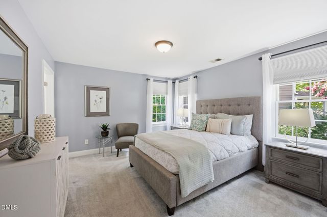200 Maple Creek Court, Apex, NC 27502