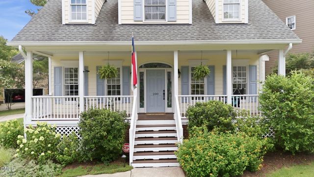 200 Maple Creek Court, Apex, NC 27502