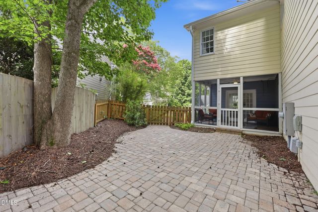 200 Maple Creek Court, Apex, NC 27502
