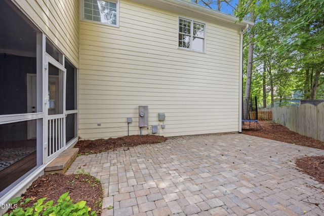 200 Maple Creek Court, Apex, NC 27502