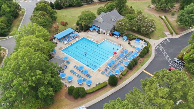 200 Maple Creek Court, Apex, NC 27502