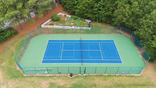 200 Maple Creek Court, Apex, NC 27502