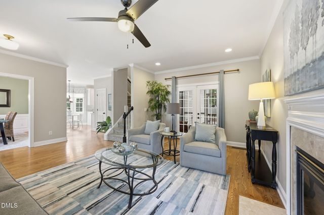 200 Maple Creek Court, Apex, NC 27502