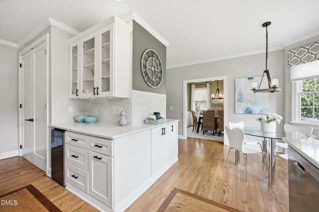 200 Maple Creek Court, Apex, NC 27502