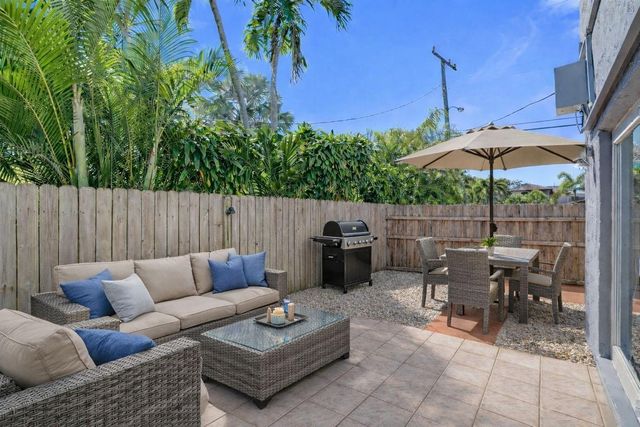 3010 NE 21st Terrace, Fort Lauderdale, FL 33306