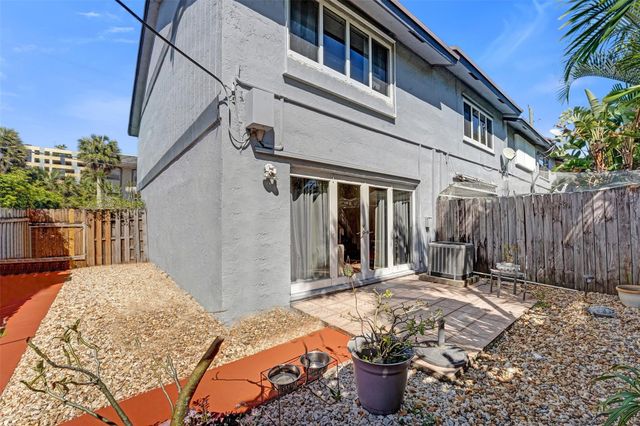 3010 NE 21st Terrace, Fort Lauderdale, FL 33306