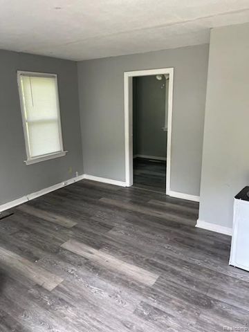 334 S 24th Street, Saginaw, MI 48601