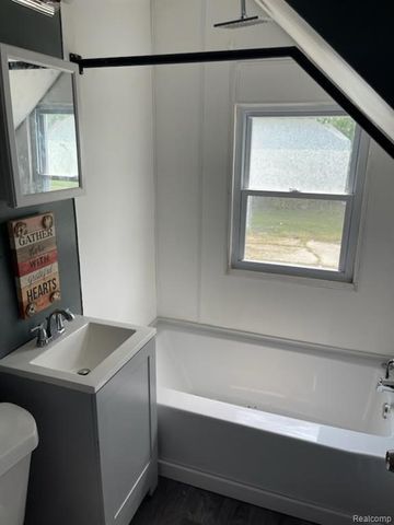 334 S 24th Street, Saginaw, MI 48601