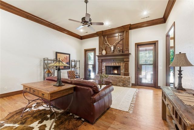 350 Polo Drive, Fayetteville, AR 72703