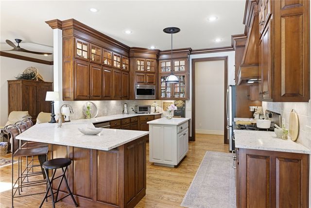 350 Polo Drive, Fayetteville, AR 72703