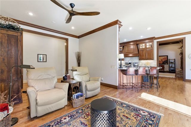 350 Polo Drive, Fayetteville, AR 72703