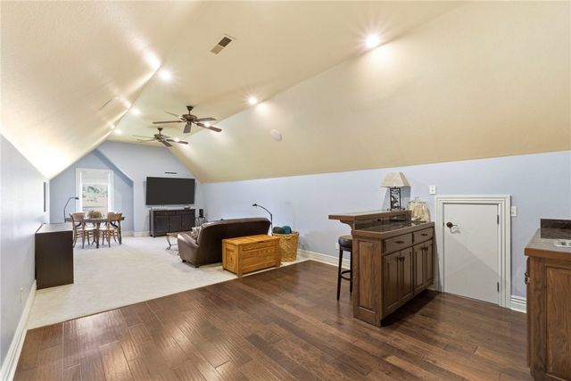 350 Polo Drive, Fayetteville, AR 72703