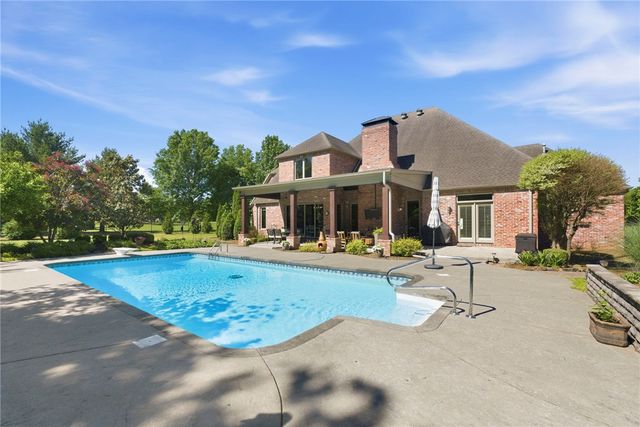 350 Polo Drive, Fayetteville, AR 72703