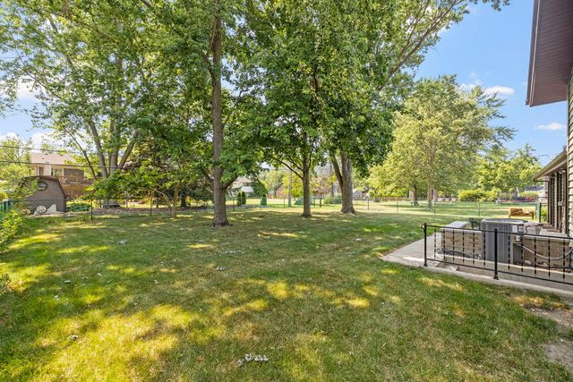 522 Cottonwood Road, Frankfort, IL 60423