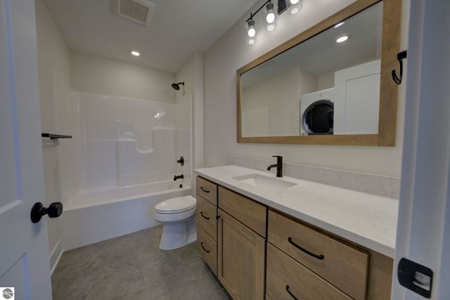 3882 Falling Leaf Trail, Traverse City, MI 49686