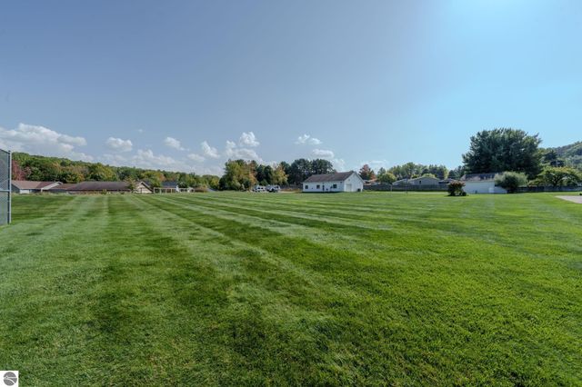 3882 Falling Leaf Trail, Traverse City, MI 49686