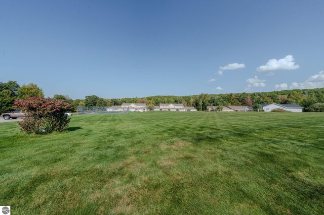 3882 Falling Leaf Trail, Traverse City, MI 49686