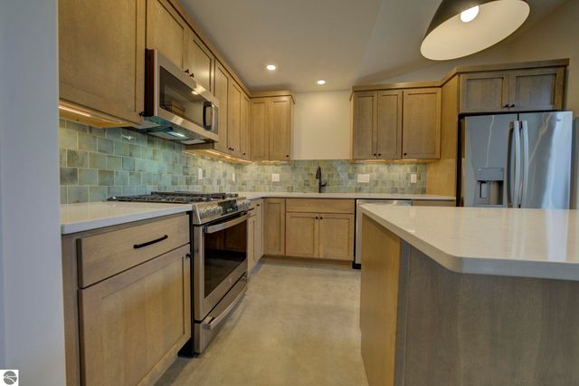 3882 Falling Leaf Trail, Traverse City, MI 49686