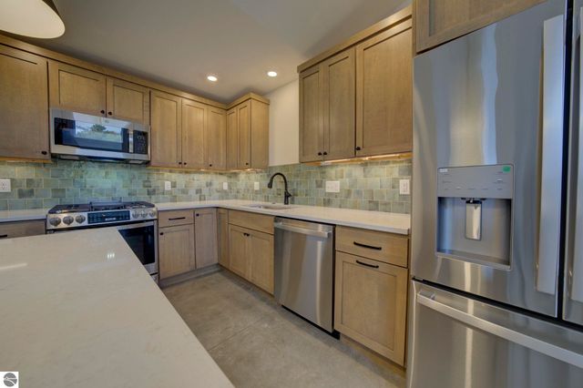 3882 Falling Leaf Trail, Traverse City, MI 49686