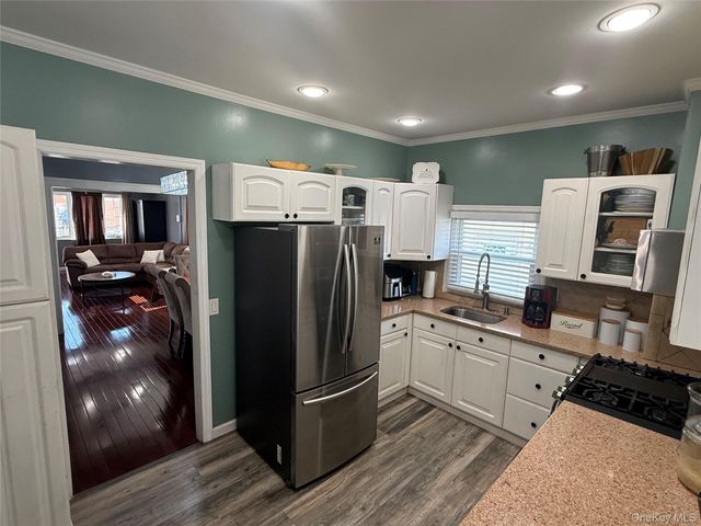 43 Dewitt, Valley Stream, NY 11580