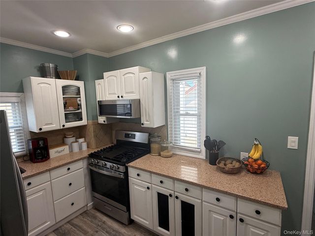 43 Dewitt, Valley Stream, NY 11580