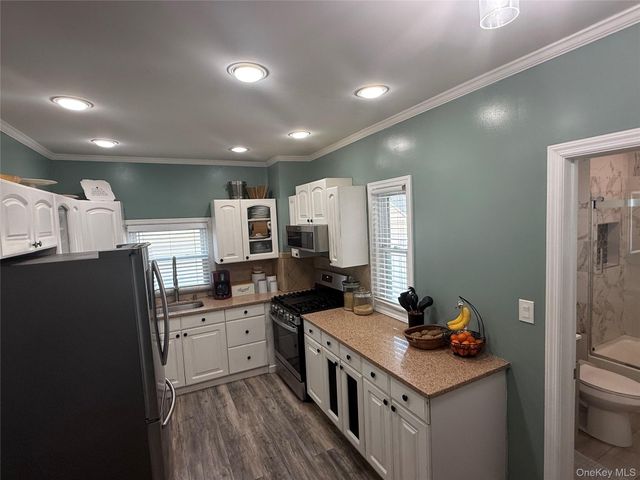 43 Dewitt, Valley Stream, NY 11580