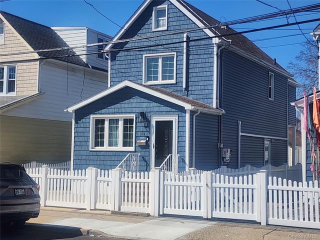 43 Dewitt, Valley Stream, NY 11580