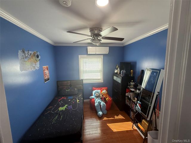 43 Dewitt, Valley Stream, NY 11580