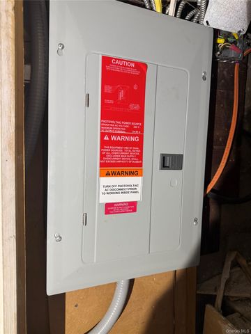 43 Dewitt, Valley Stream, NY 11580