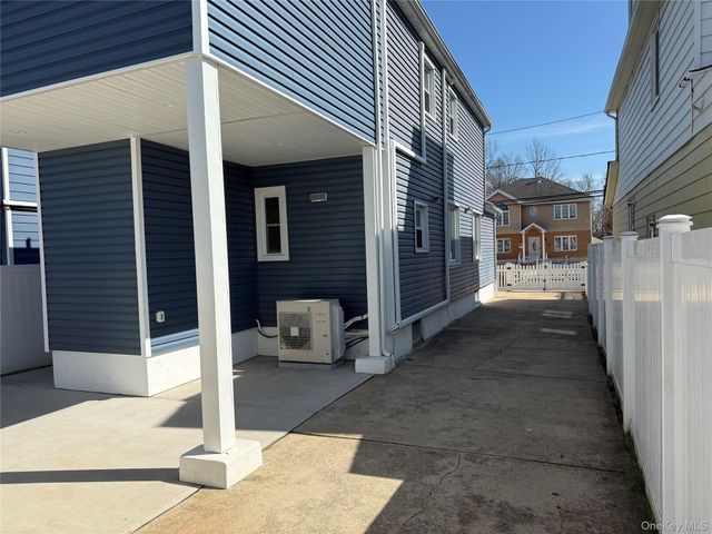 43 Dewitt, Valley Stream, NY 11580