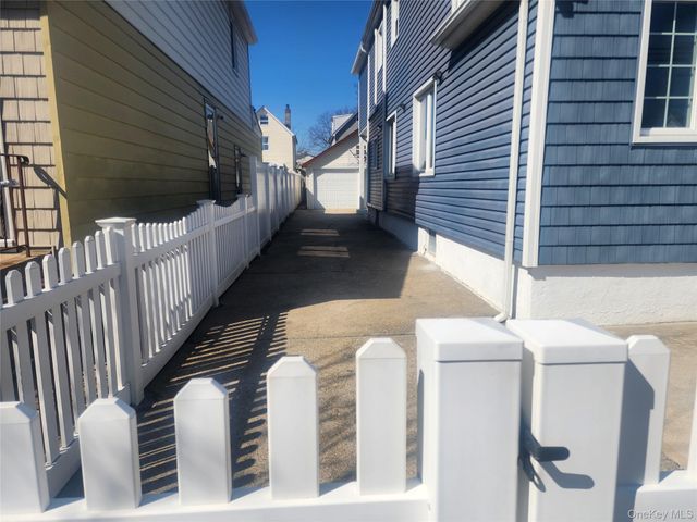 43 Dewitt, Valley Stream, NY 11580