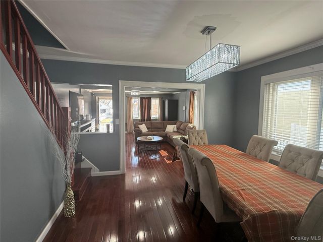 43 Dewitt, Valley Stream, NY 11580