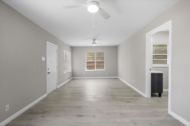 249-253 N Pecan Street, Van, TX 75790