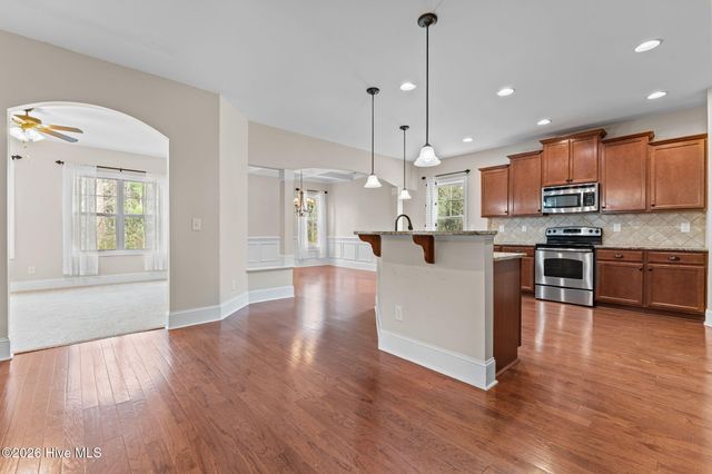 195 Glenmoor Drive, Southern Pines, NC 28387