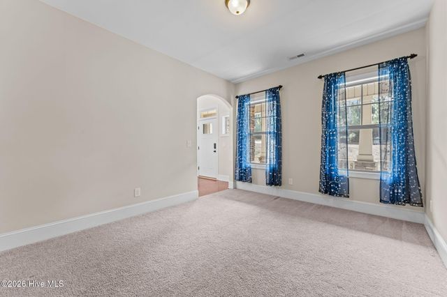 195 Glenmoor Drive, Southern Pines, NC 28387