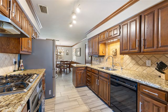 2402 Scott Mill Road, Carrollton, TX 75006