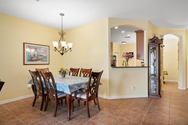4870 Bonsai Circle 106, Palm Beach Gardens, FL 33418