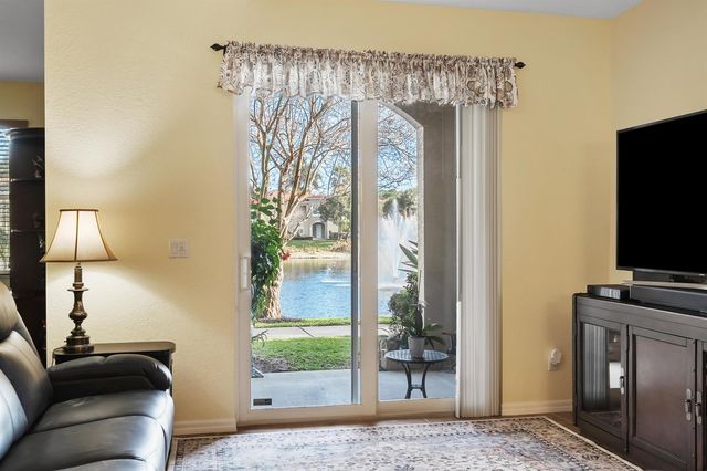 4870 Bonsai Circle 106, Palm Beach Gardens, FL 33418