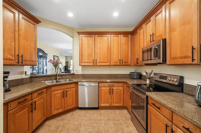 4870 Bonsai Circle 106, Palm Beach Gardens, FL 33418
