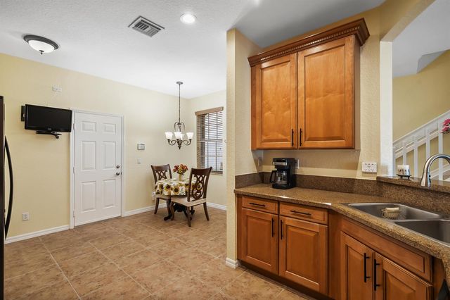 4870 Bonsai Circle 106, Palm Beach Gardens, FL 33418
