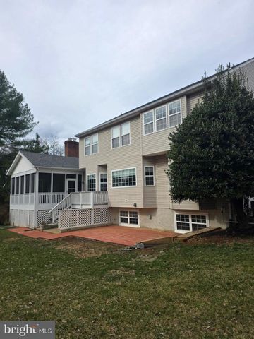 300 ARCHER CT, Berryville, VA 22611