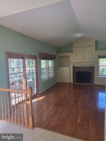 300 ARCHER CT, Berryville, VA 22611