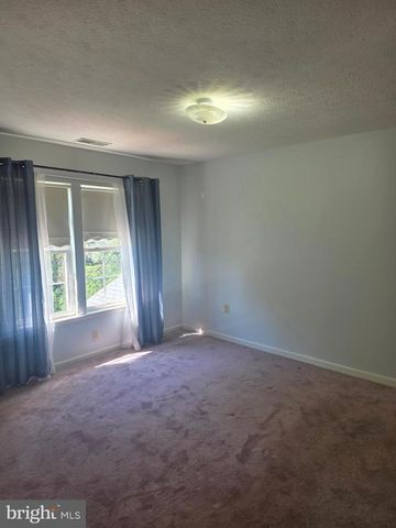 300 ARCHER CT, Berryville, VA 22611