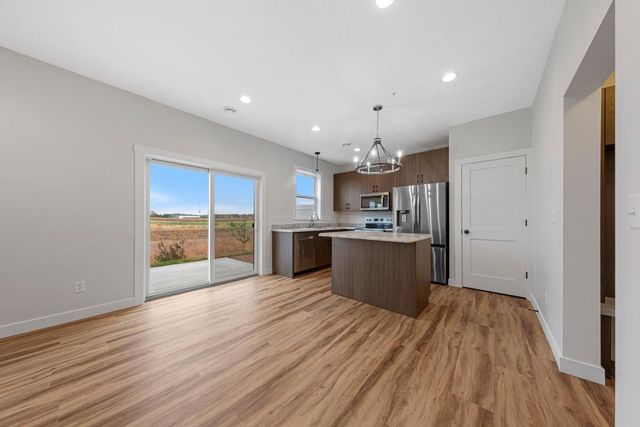 809 Viburnum Street, Belle Plaine, MN 56011