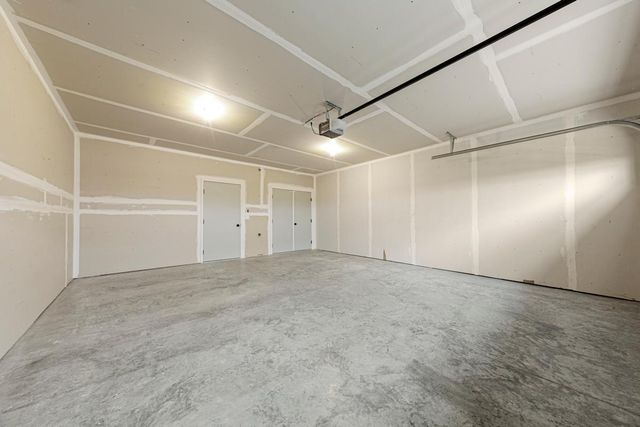 809 Viburnum Street, Belle Plaine, MN 56011